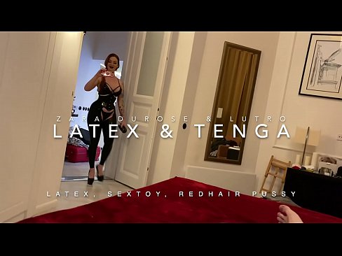 ❤️ Rahavavy mena mena mitafy akanjo vita amin'ny latex nolavin'ny zandriny Sluts aminay ﹏
